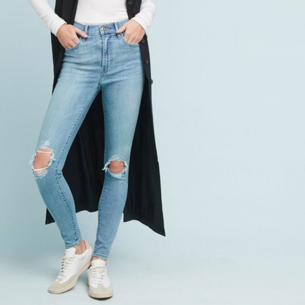 Levi’s Mile High Super Skinny Jeans Busted Knee